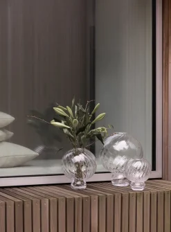 Meadow Swirl Vase - Clear Medium